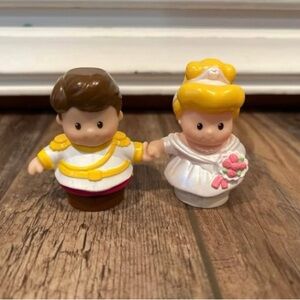 Fisher Price Little People Disney Cinderella and Prince
Charming